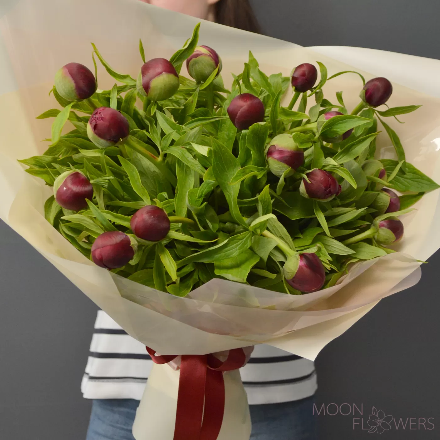 Buchet din 17 bujori