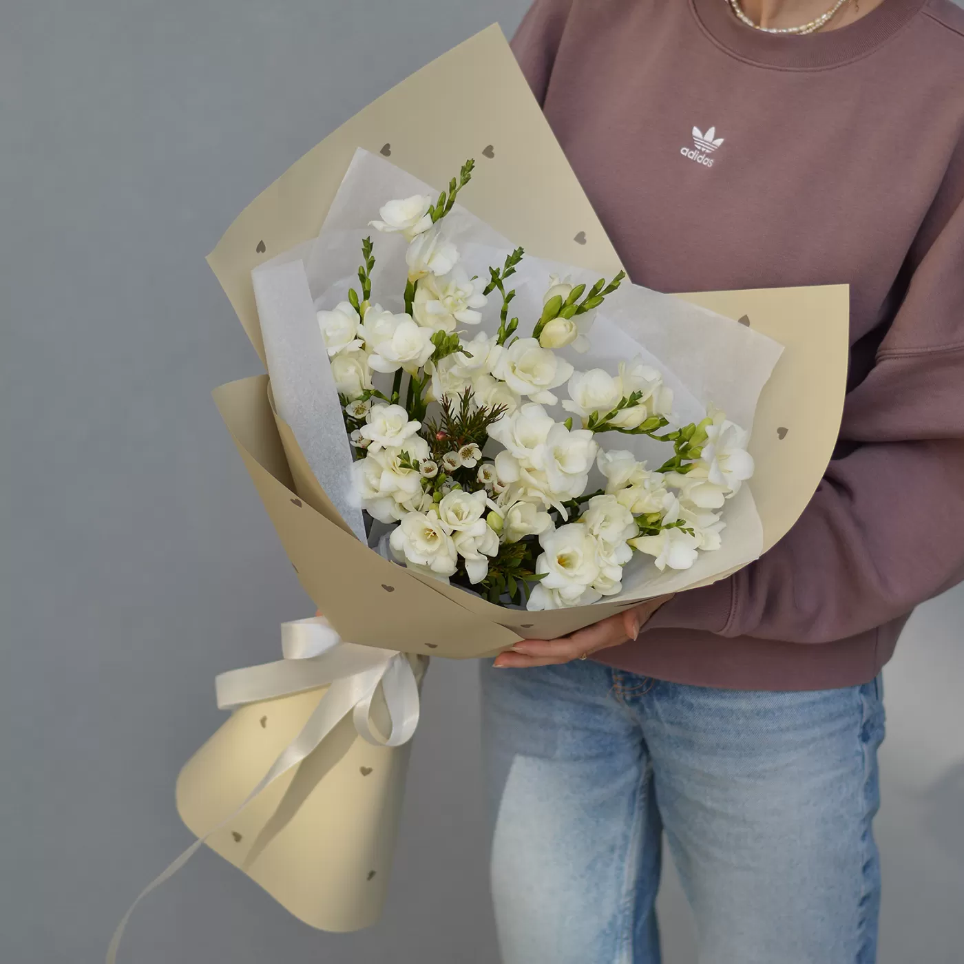 Buchet de frezie albă (S)