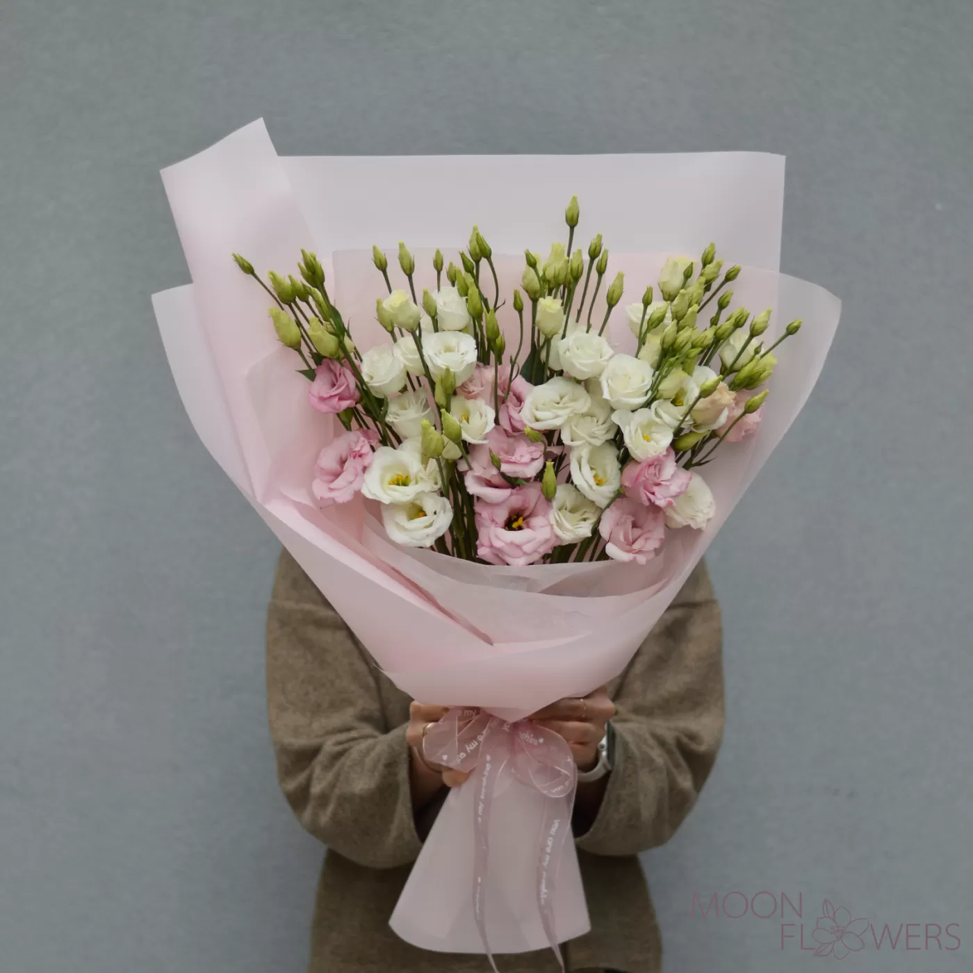 Bouquet of white and pink eustoma