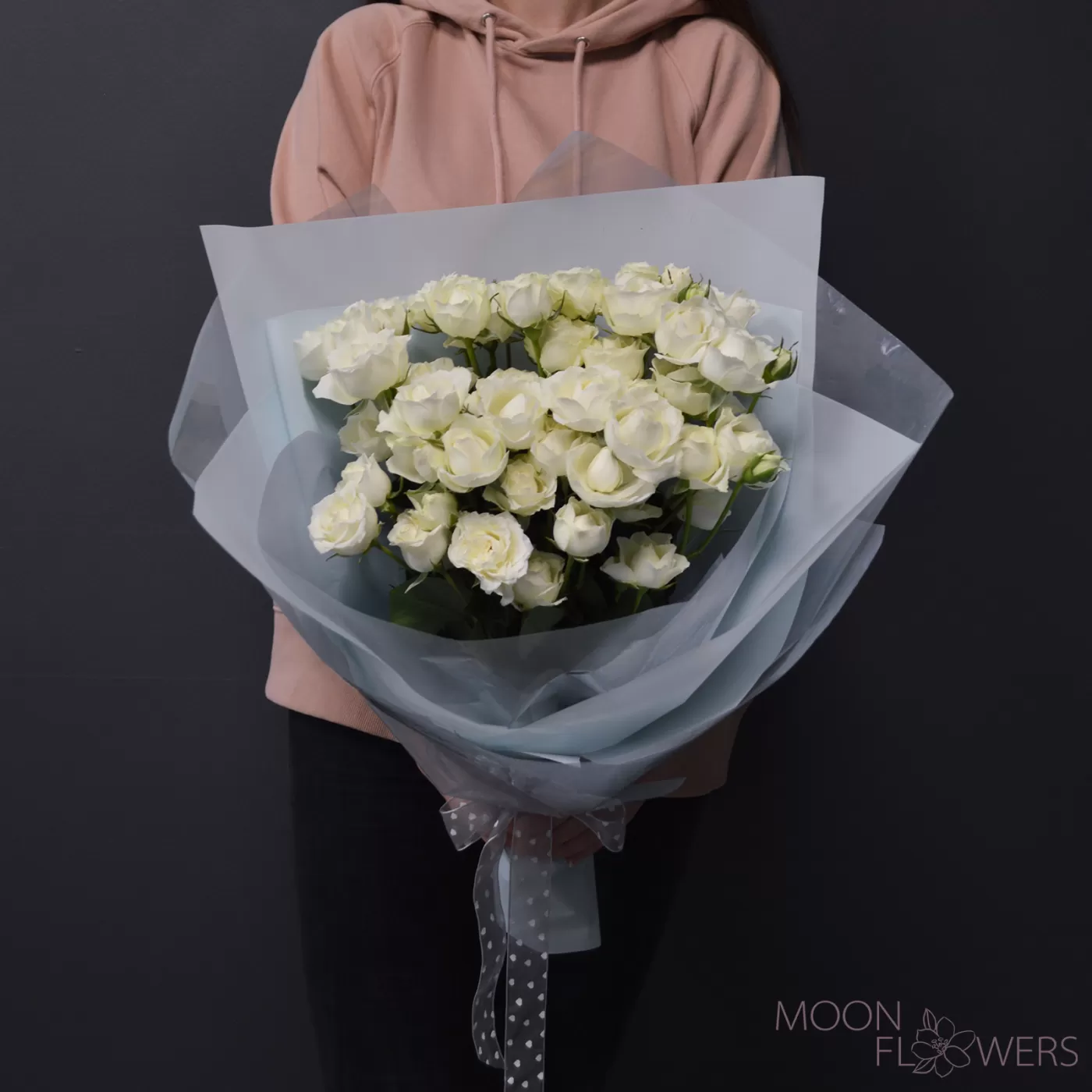 Bouquet of white spray roses