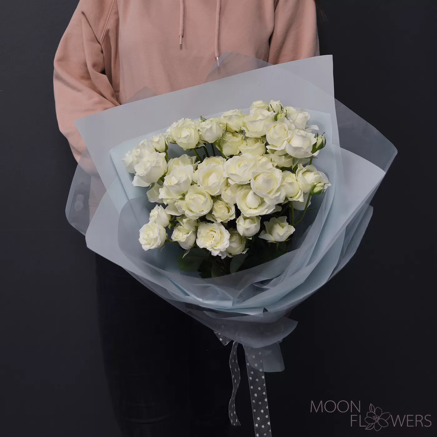 Bouquet of white spray roses