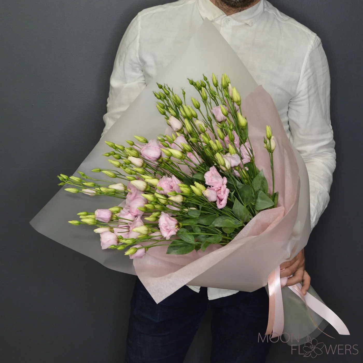 Bouquet of pale pink eustoma