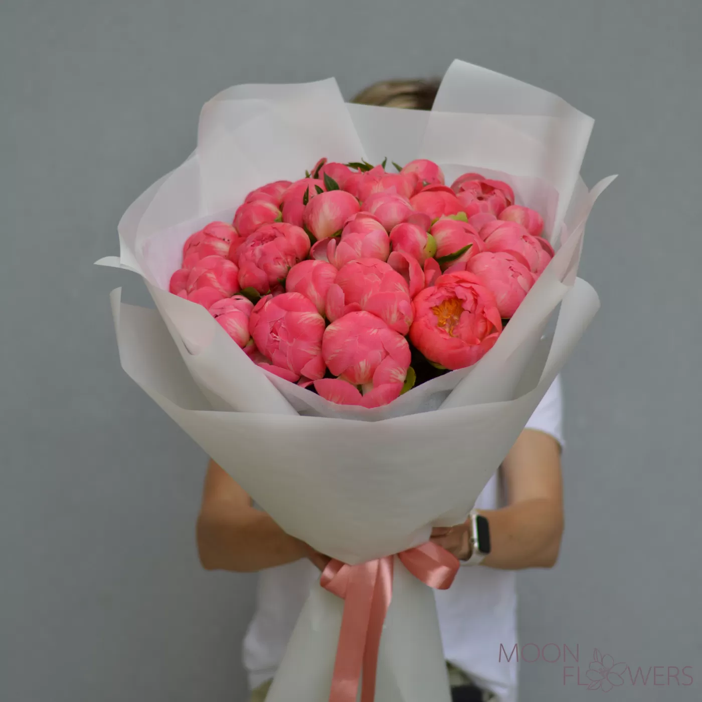Букет из коралловых пионов (L)