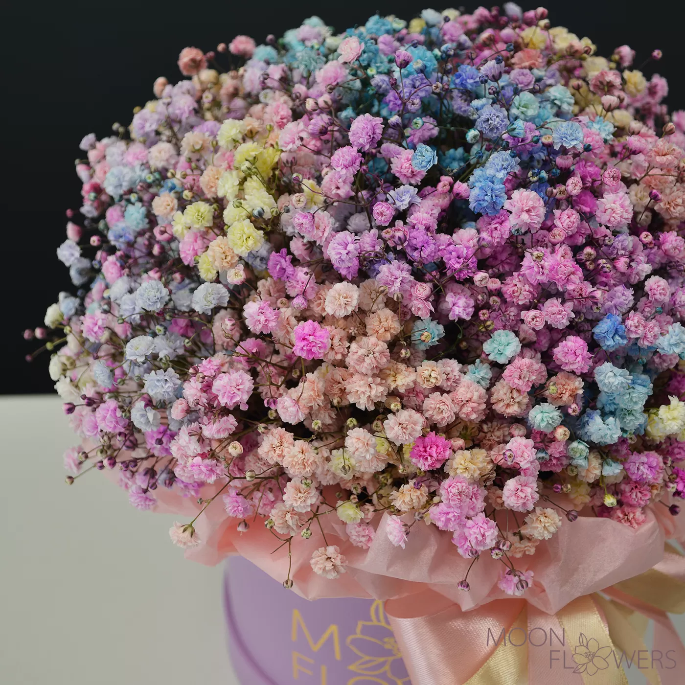 Cutie cu gypsophila colorată (S)