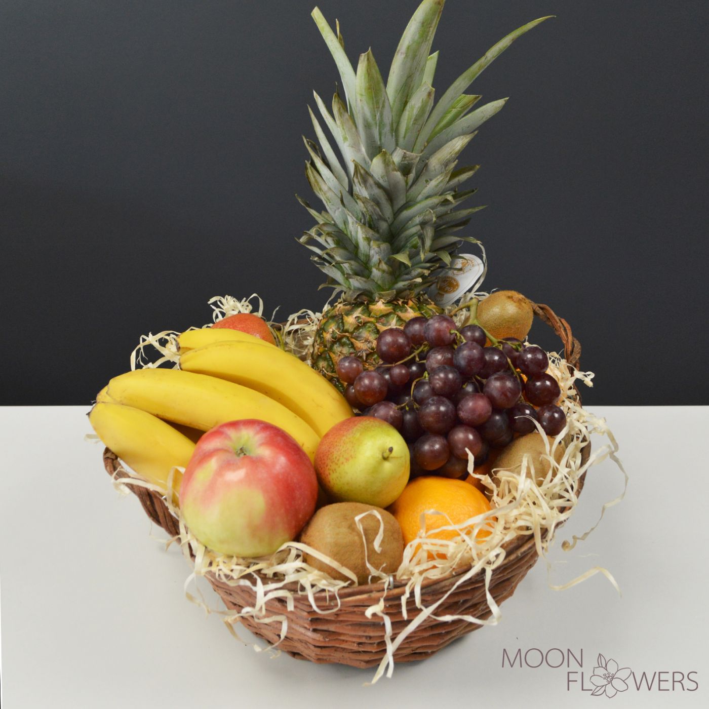 Basket banana moon hot sale