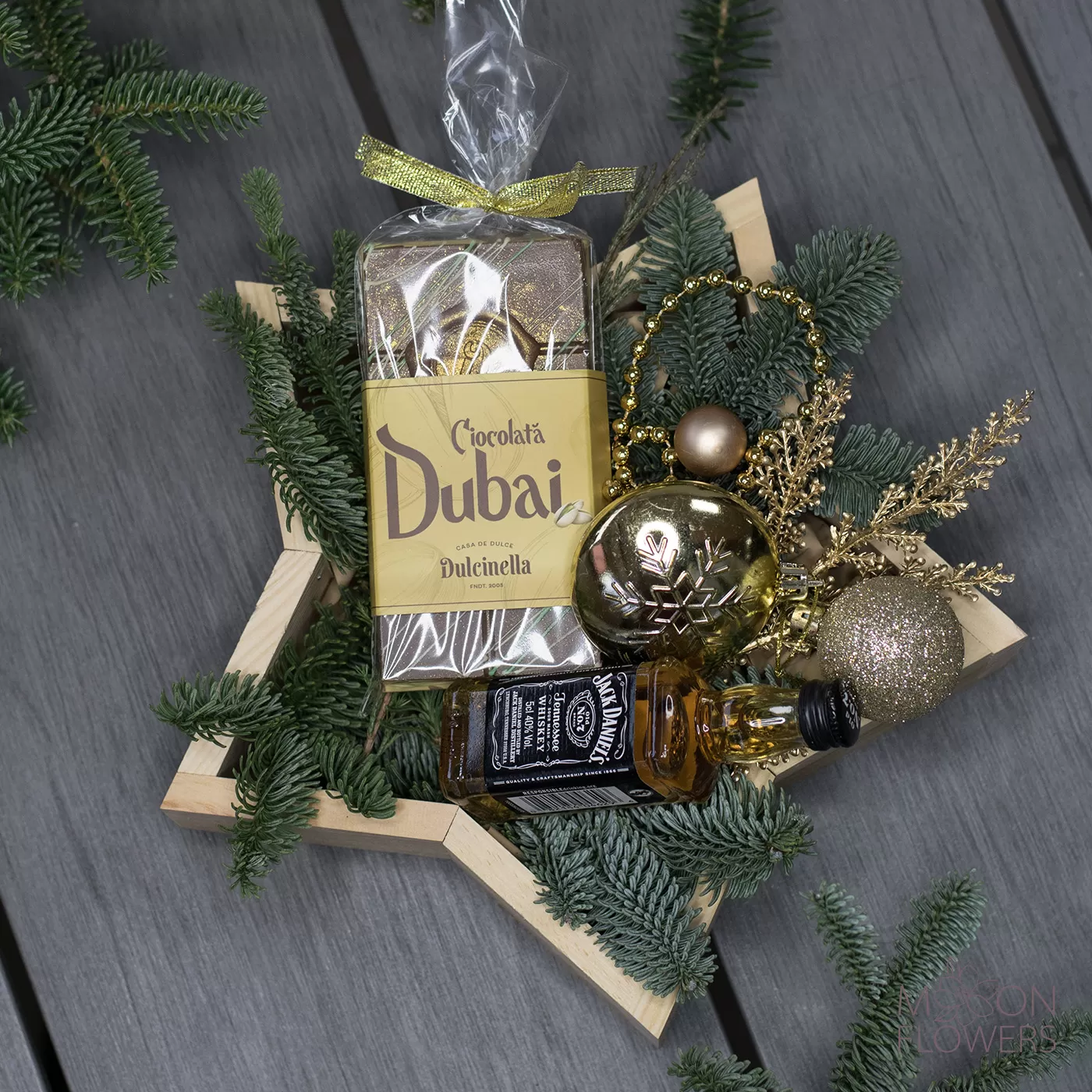 Gift composition with Dubai chocolate and Jack Daniel's