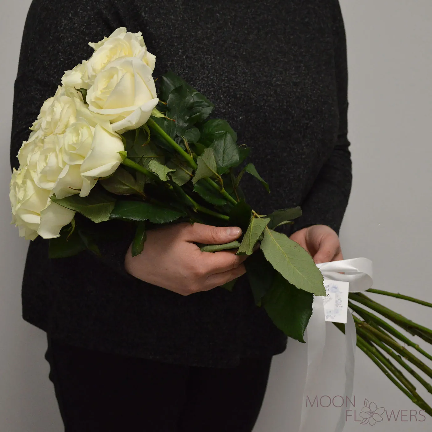Роза белая 60-70 см