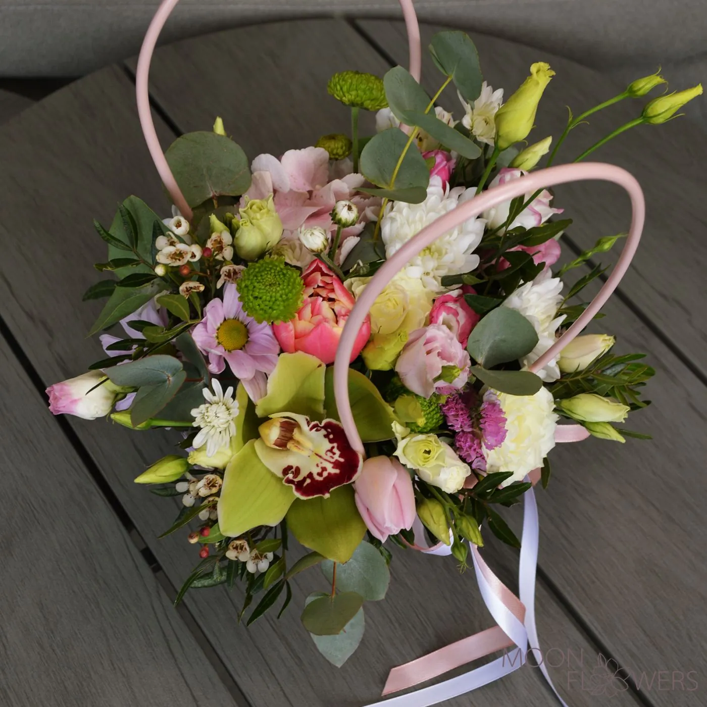 Pink handbag with flowers