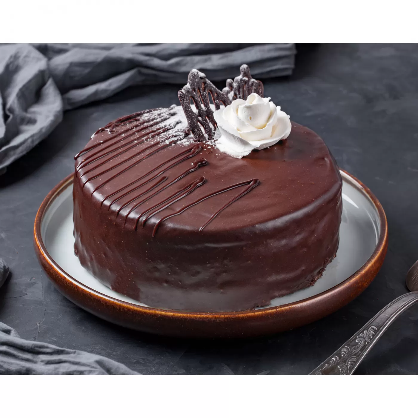 Tort "PRINȚUL NEGRU" 0.9 kg, Dulcinella