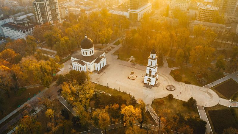 Servicii de livrare flori în Chișinău: Top 7+ florării cu livrare rapidă și sigură Servicii de livrare flori în Chișinău: Top 7+ florării cu livrare rapidă și sigură